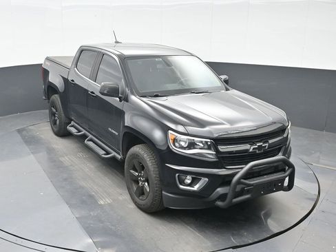 Used 2017 Chevrolet Colorado LT w/ Midnight Edition image 24
