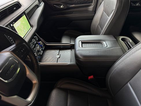 Used 2022 GMC Yukon Denali w/ Max Trailering Package AWD/4WD image 24