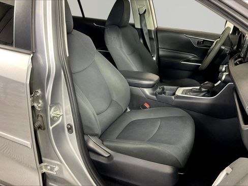 Used 2020 Toyota RAV4 LE w/ All Weather Liner Package AWD/4WD image 28