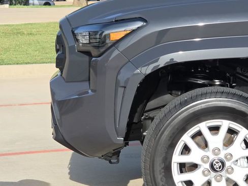 Used 2024 Toyota Tacoma SR5 RWD image 5