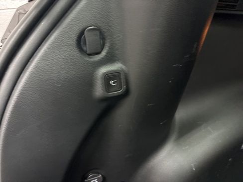 Used 2019 Jeep Compass Limited w/ Premium Lighting Group image 18