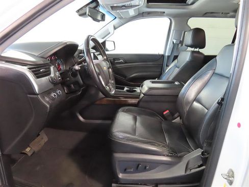 Used 2019 Chevrolet Tahoe LT AWD/4WD image 17