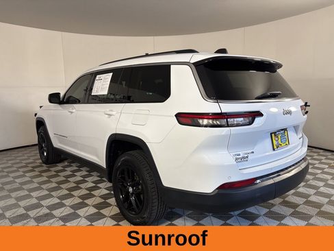 Used 2023 Jeep Grand Cherokee L Laredo w/ Luxury Tech Group I image 7