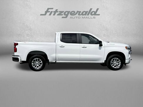 Used 2026 Chevrolet Silverado 1500 RST image 2