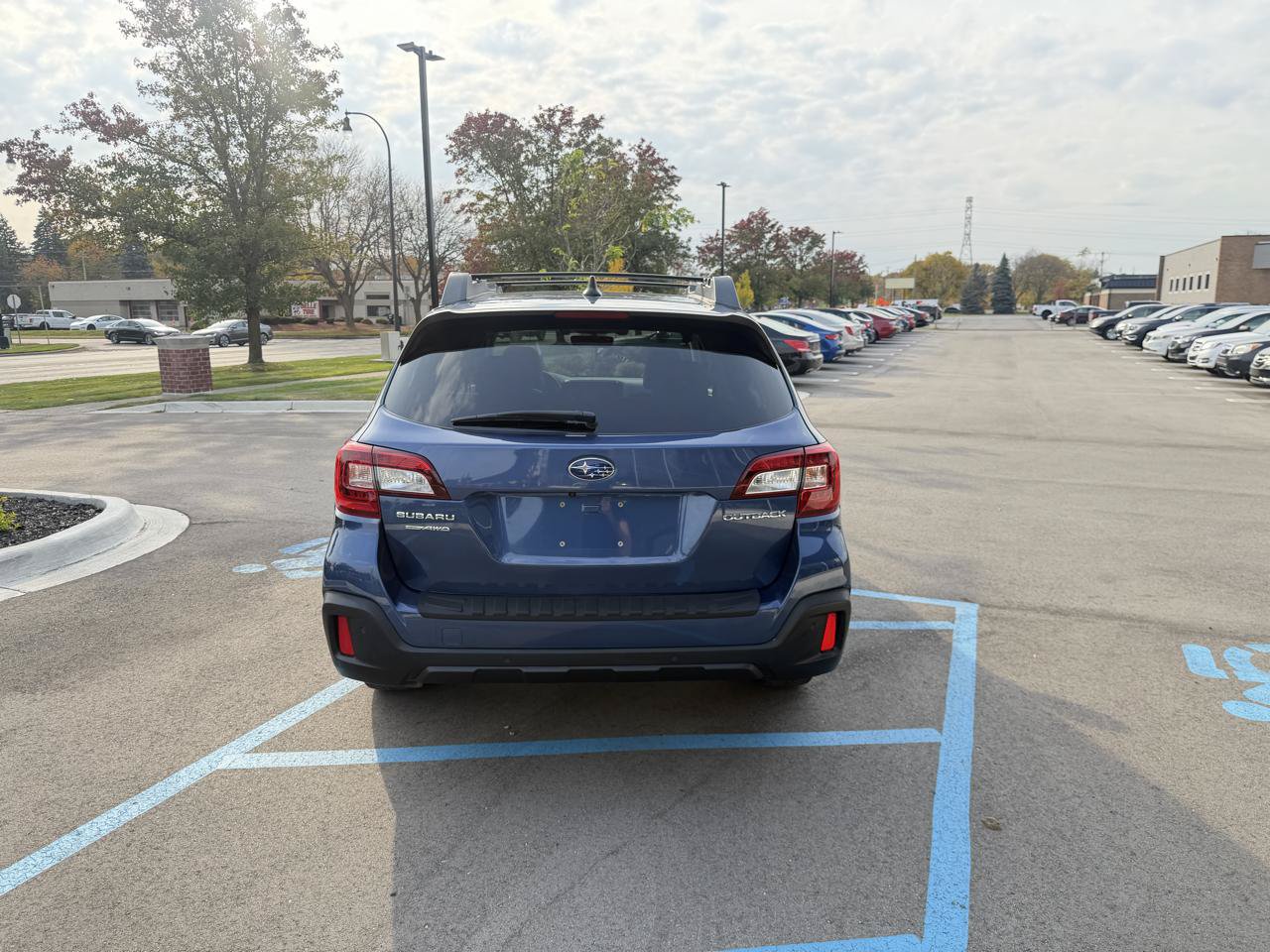 Used 2019 Subaru Outback 2.5i Limited AWD/4WD image 6