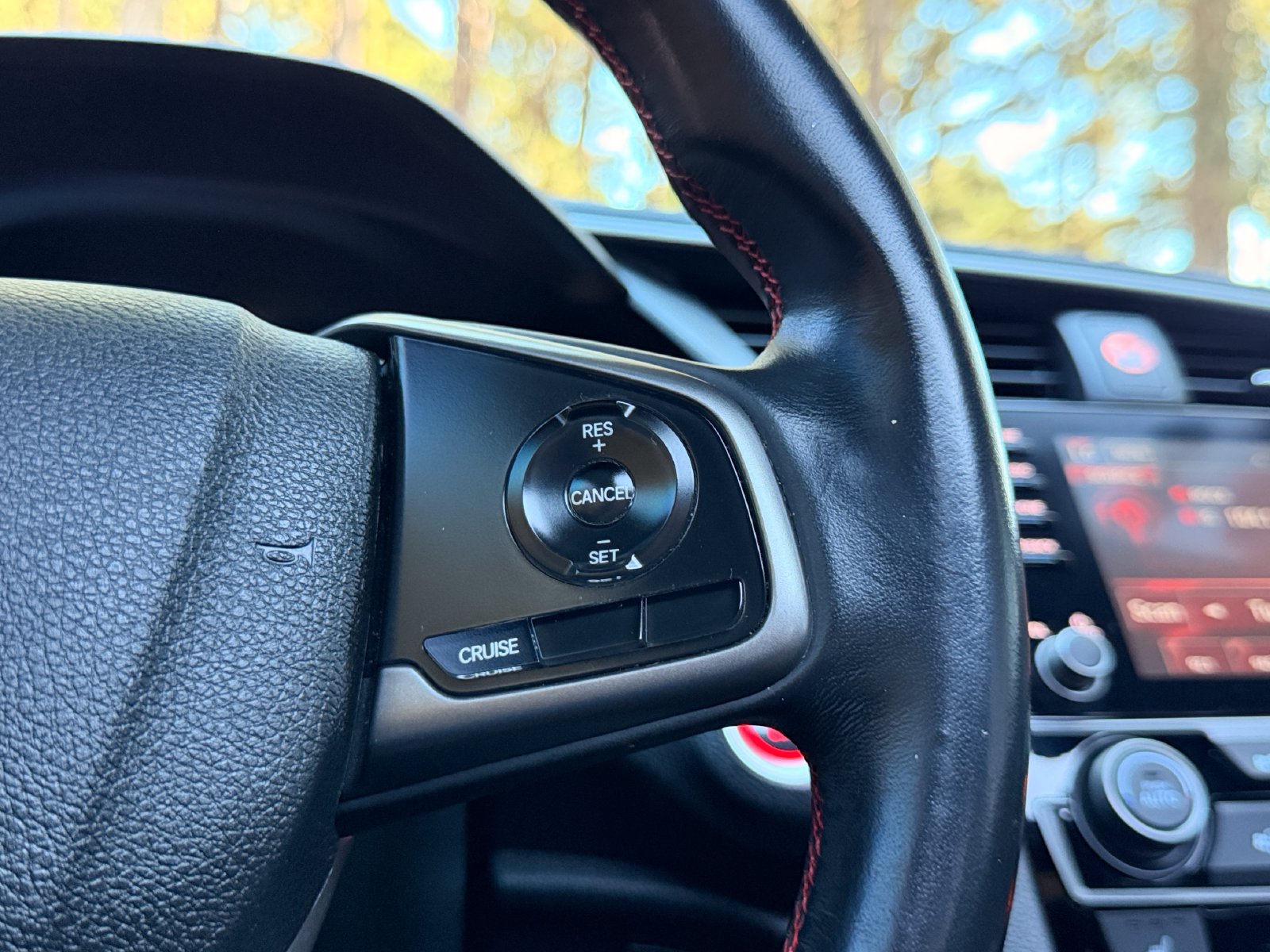 Used 2019 Honda Civic Si image 18