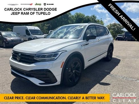 Used 2024 Volkswagen Tiguan SE R-Line FWD image 1