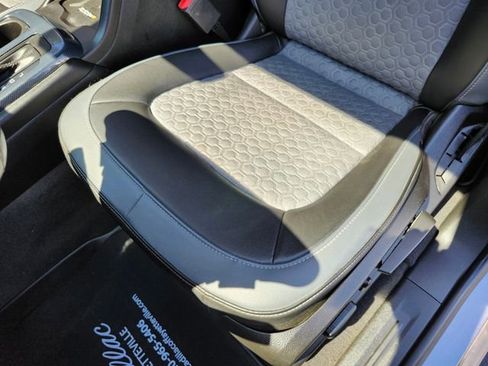 Used 2022 Chevrolet Colorado Z71 image 11