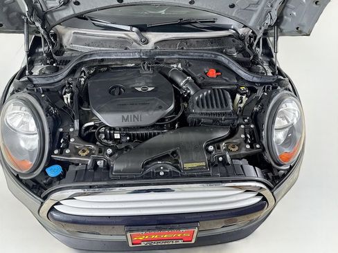 Used 2015 MINI Cooper 4-Door Hardtop FWD image 24