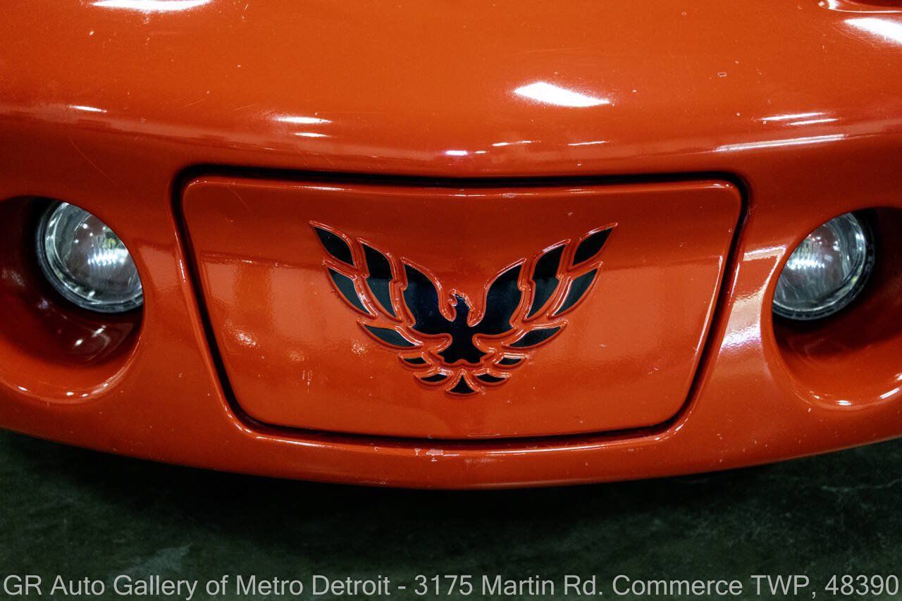 Used 1998 Pontiac Firebird Formula w/ Security Pkg RWD image 39