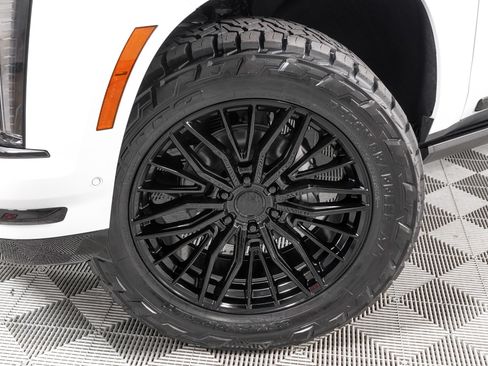 Used 2026 Cadillac Escalade Sport w/ Touring Package RWD image 34