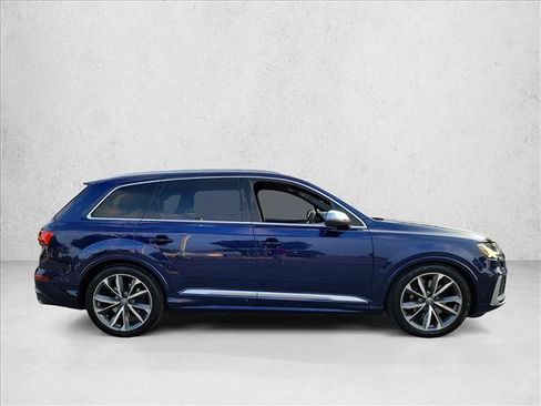 Used 2021 Audi SQ7 Premium Plus w/ Driver Assistance Package AWD/4WD image 4