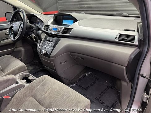 Used 2011 Honda Odyssey EX image 12