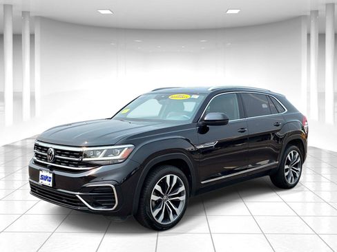 Certified 2023 Volkswagen Atlas Cross Sport SEL Premium R-Line AWD/4WD image 3