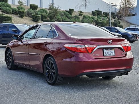 Used 2017 Toyota Camry XLE image 14