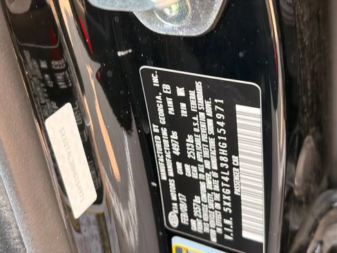Used 2017 Kia Optima LX FWD image 9