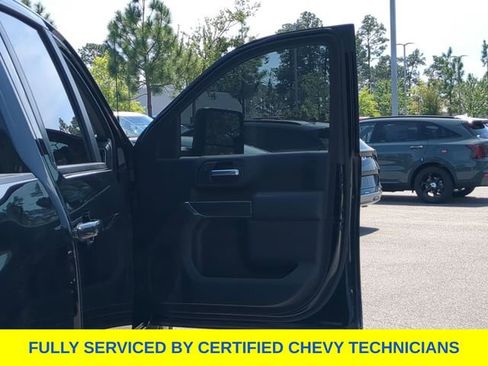 Used 2023 Chevrolet Silverado 3500 LT AWD/4WD image 40