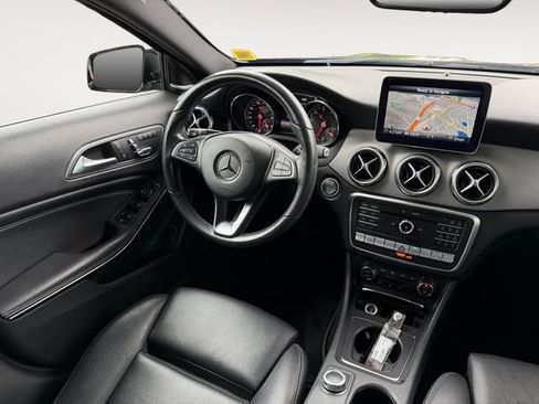 Used 2020 Mercedes-Benz GLA 250 4MATIC image 16