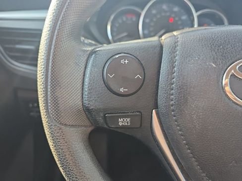 Used 2014 Toyota Corolla L image 22