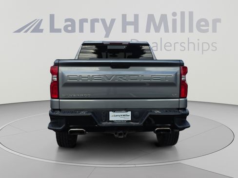 Used 2021 Chevrolet Silverado 1500 LT Trail Boss w/ Convenience Package II AWD/4WD image 4