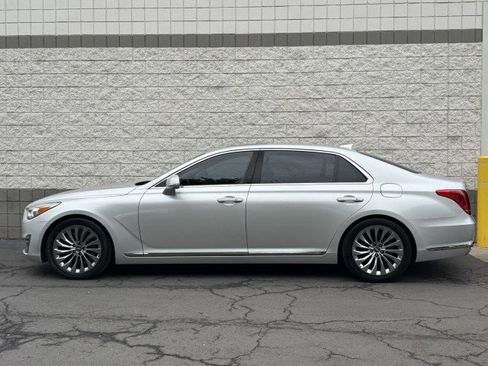 Used 2018 Genesis G90 5.0 Ultimate RWD image 13