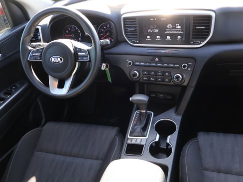 Used 2020 Kia Sportage LX image 16