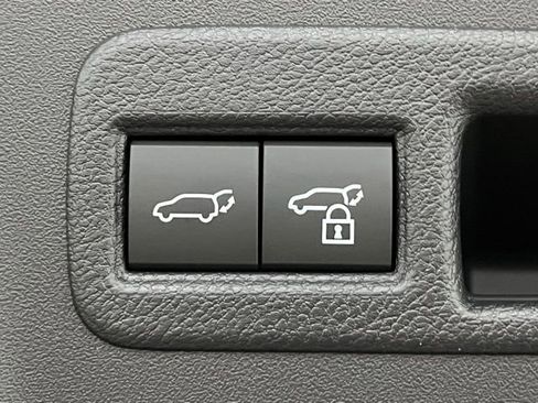New 2026 Toyota C-HR AWD/4WD image 12