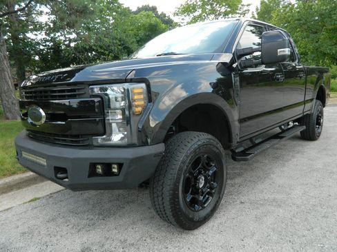 Used 2019 Ford F250 Lariat AWD/4WD image 1