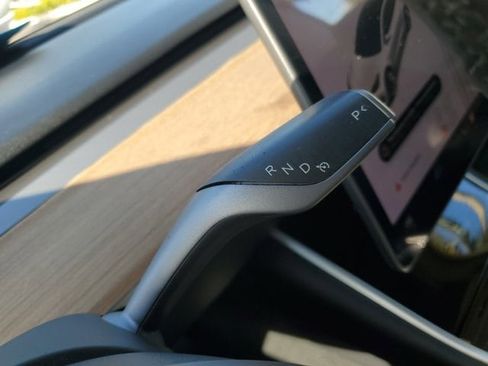 Used 2018 Tesla Model 3 Long Range image 20