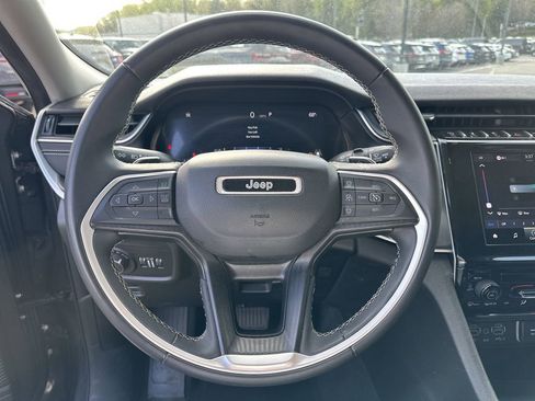 Certified 2023 Jeep Grand Cherokee Laredo X RWD image 12