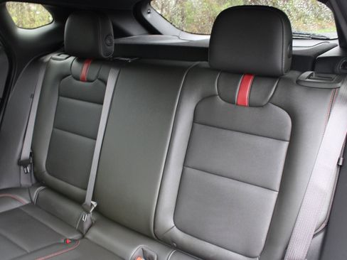 Used 2025 Chevrolet Trax RS w/ Sunroof Package image 16