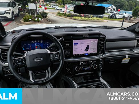 Used 2025 Ford F450 Platinum image 28