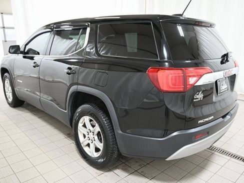 Used 2017 GMC Acadia SLE image 11