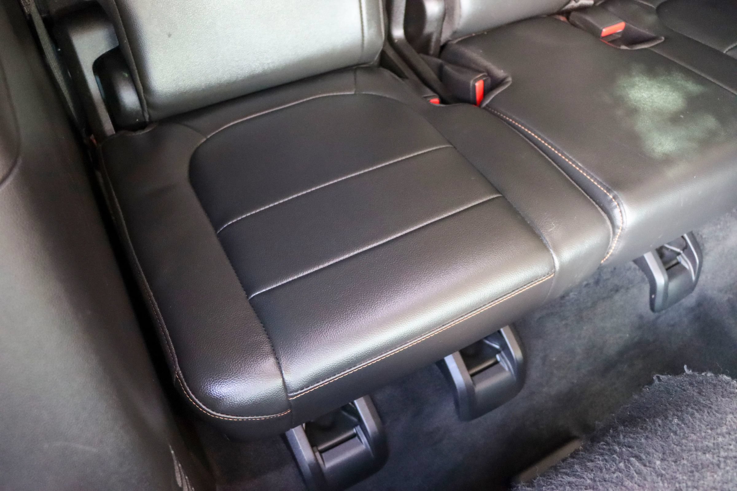 Used 2020 Chevrolet Traverse RS w/ LPO, Floor Liner Package FWD image 21