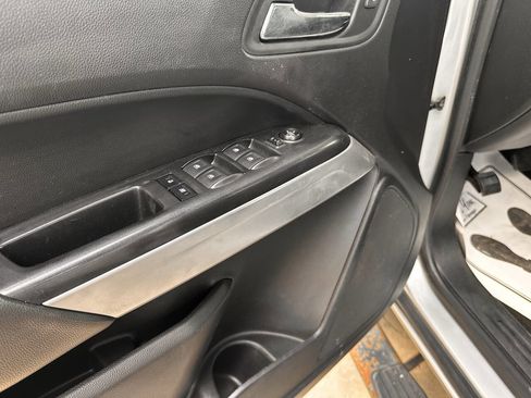 Used 2018 Chevrolet Colorado LT w/ LT Convenience Package image 14