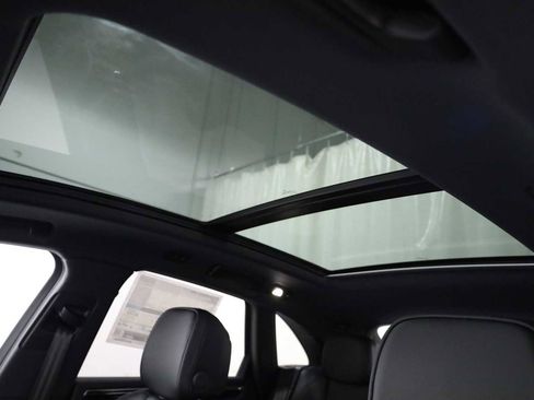 New 2026 Porsche Macan image 20