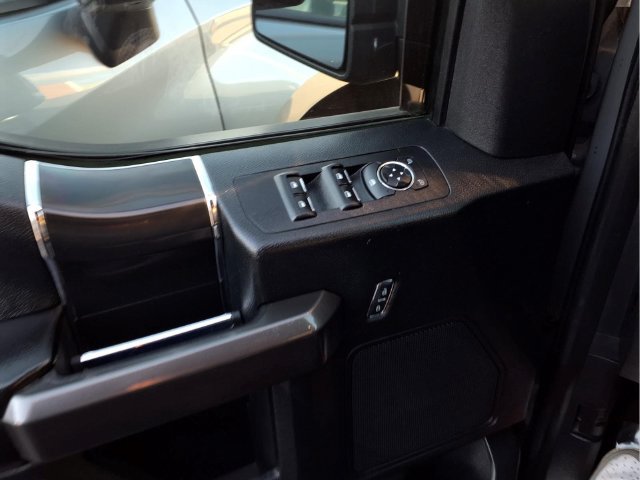 Used 2018 Ford F150 XLT w/ Equipment Group 302A Luxury AWD/4WD image 15