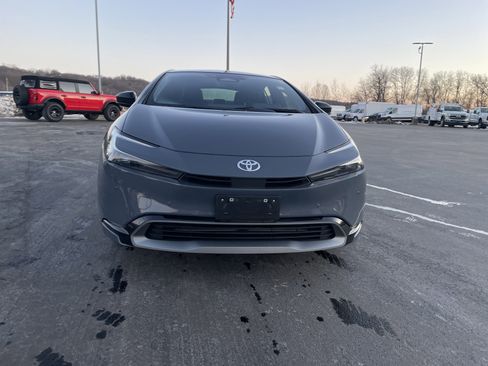 Used 2023 Toyota Prius XLE image 10