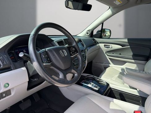 Used 2019 Honda Pilot Elite image 13