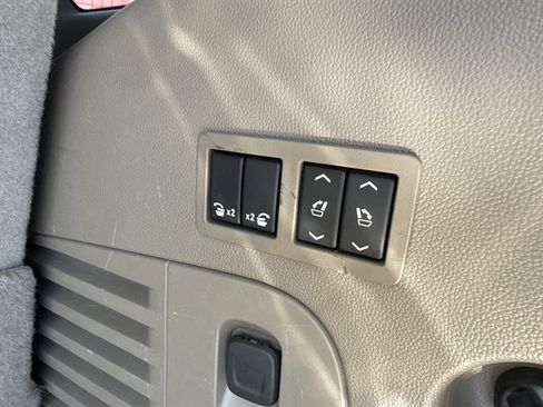 Used 2020 GMC Yukon SLT w/ Open Road Package image 34