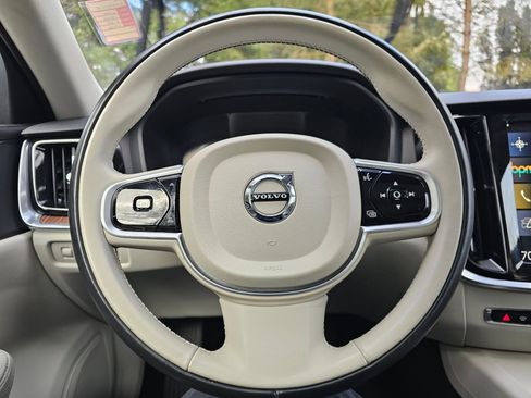 Used 2020 Volvo S60 T5 Momentum FWD image 22