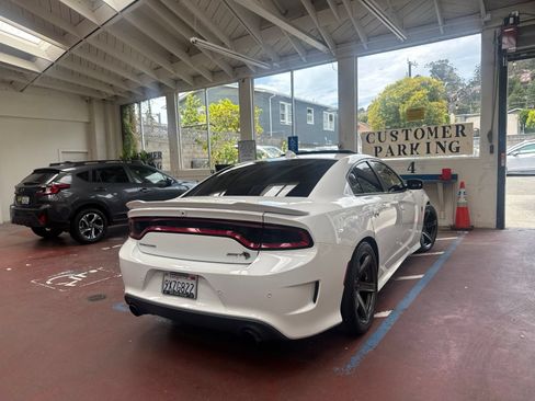Used 2018 Dodge Charger SRT Hellcat w/ Harman/Kardon Audio Group RWD image 2
