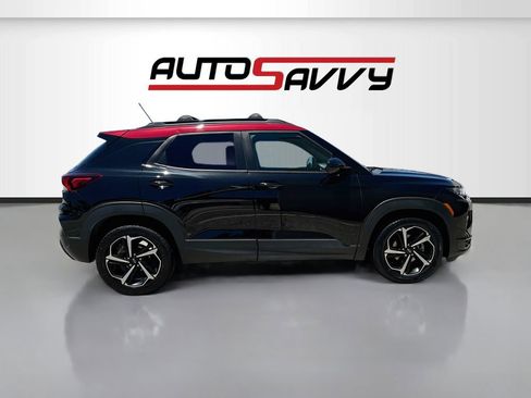 Used 2021 Chevrolet TrailBlazer RS w/ Technology Package FWD image 8