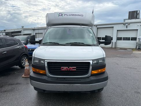 Used 2023 GMC Savana 3500 w/ Power Convenience Package RWD image 2