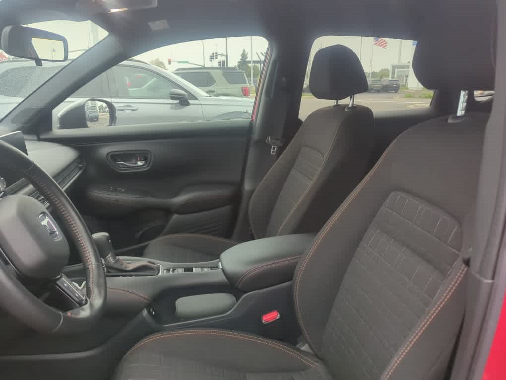 Used 2025 Honda HR-V Sport image 7