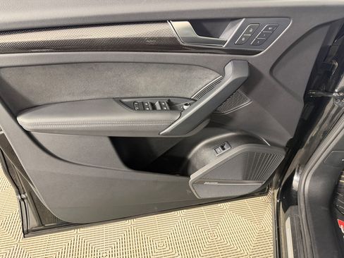 Used 2023 Audi SQ5 Premium Plus w/ Premium Plus Package image 13