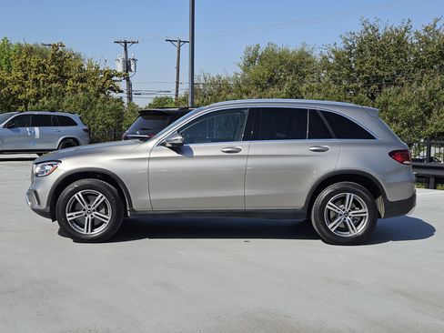 Used 2022 Mercedes-Benz GLC 300 image 3