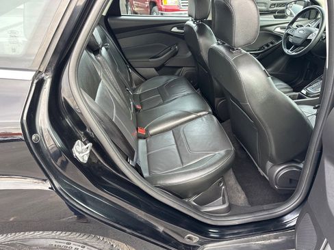 Used 2018 Ford Focus Titanium image 18