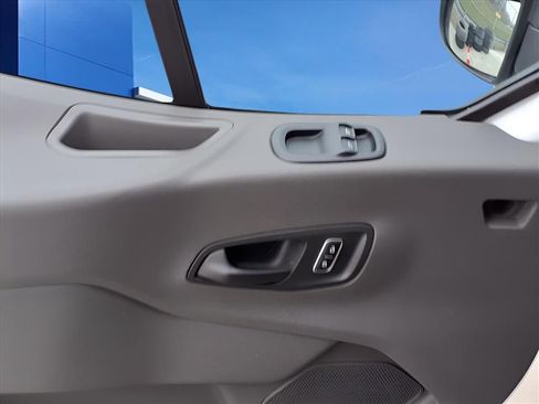 Used 2022 Ford Transit 350 XLT image 10