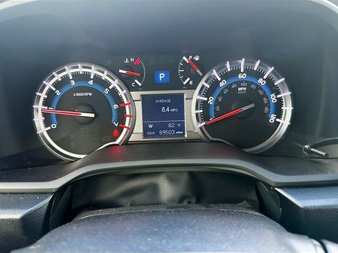 Used 2019 Toyota 4Runner Limited AWD/4WD image 38